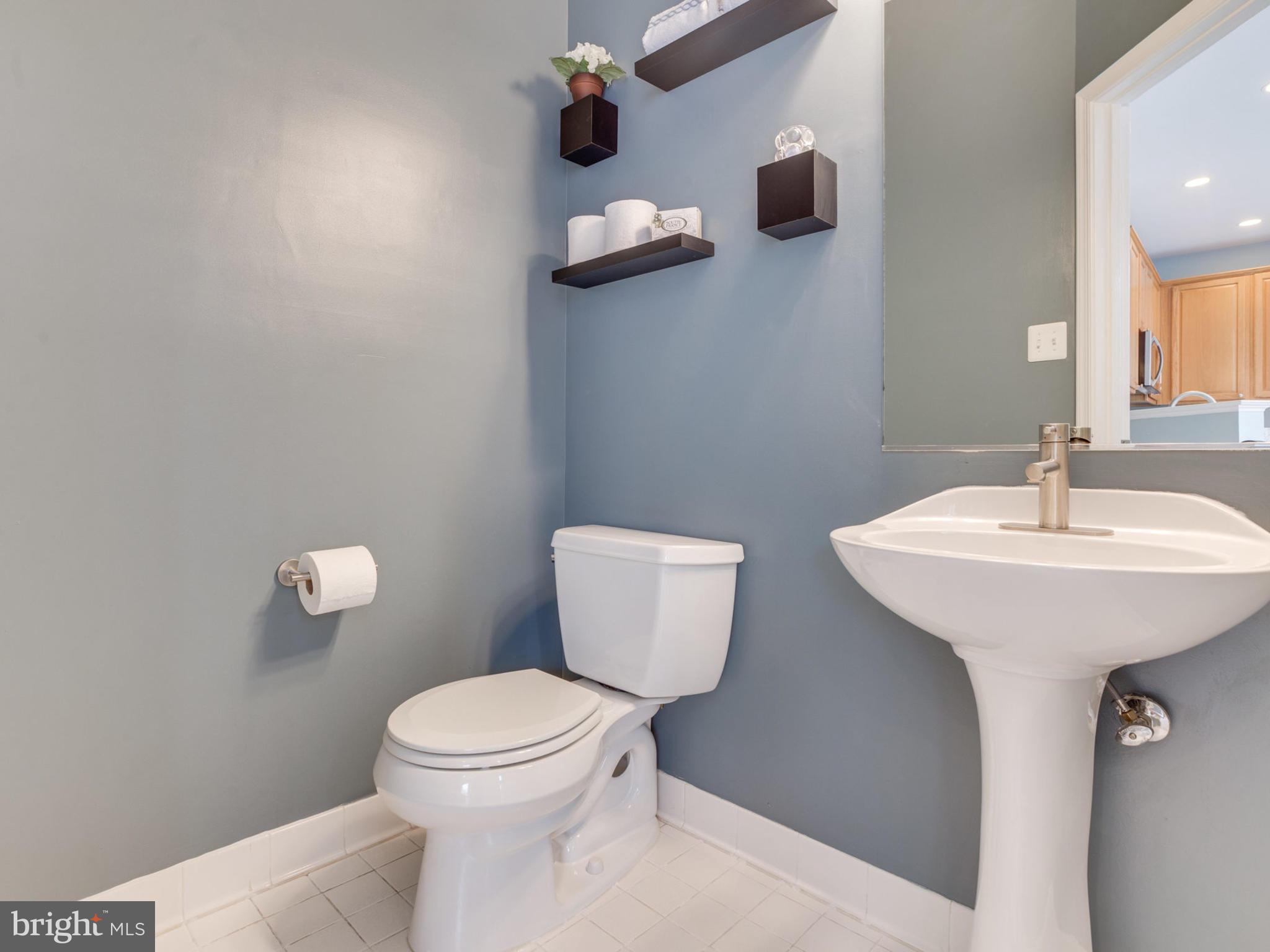 2829 Roesh Way Vienna, VA 22181 - Photo 16 of 30 Bath