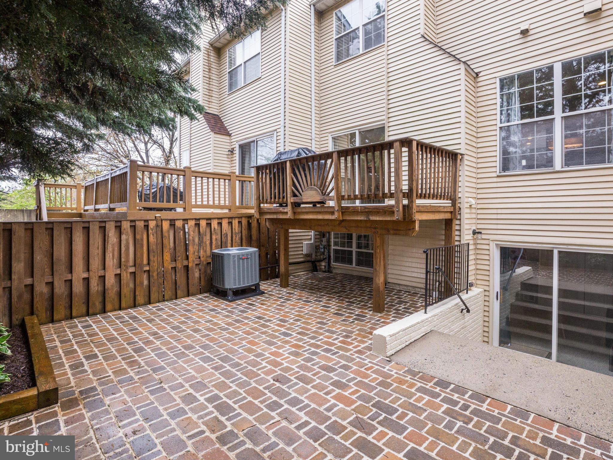 2829 Roesh Way Vienna, VA 22181 - Photo 29 of 30 Exterior (Rear)