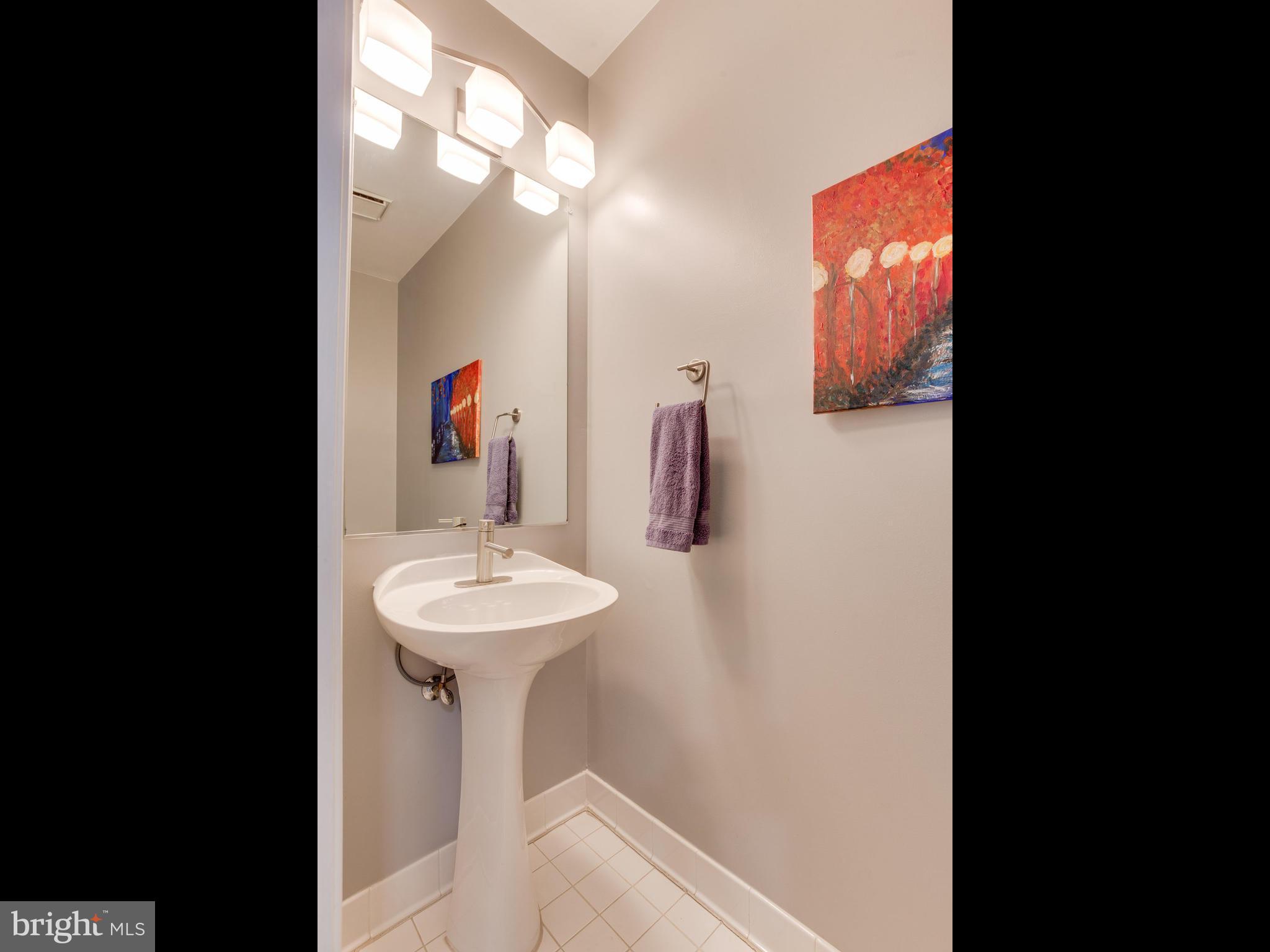 2829 Roesh Way Vienna, VA 22181 - Photo 6 of 30 powder room
