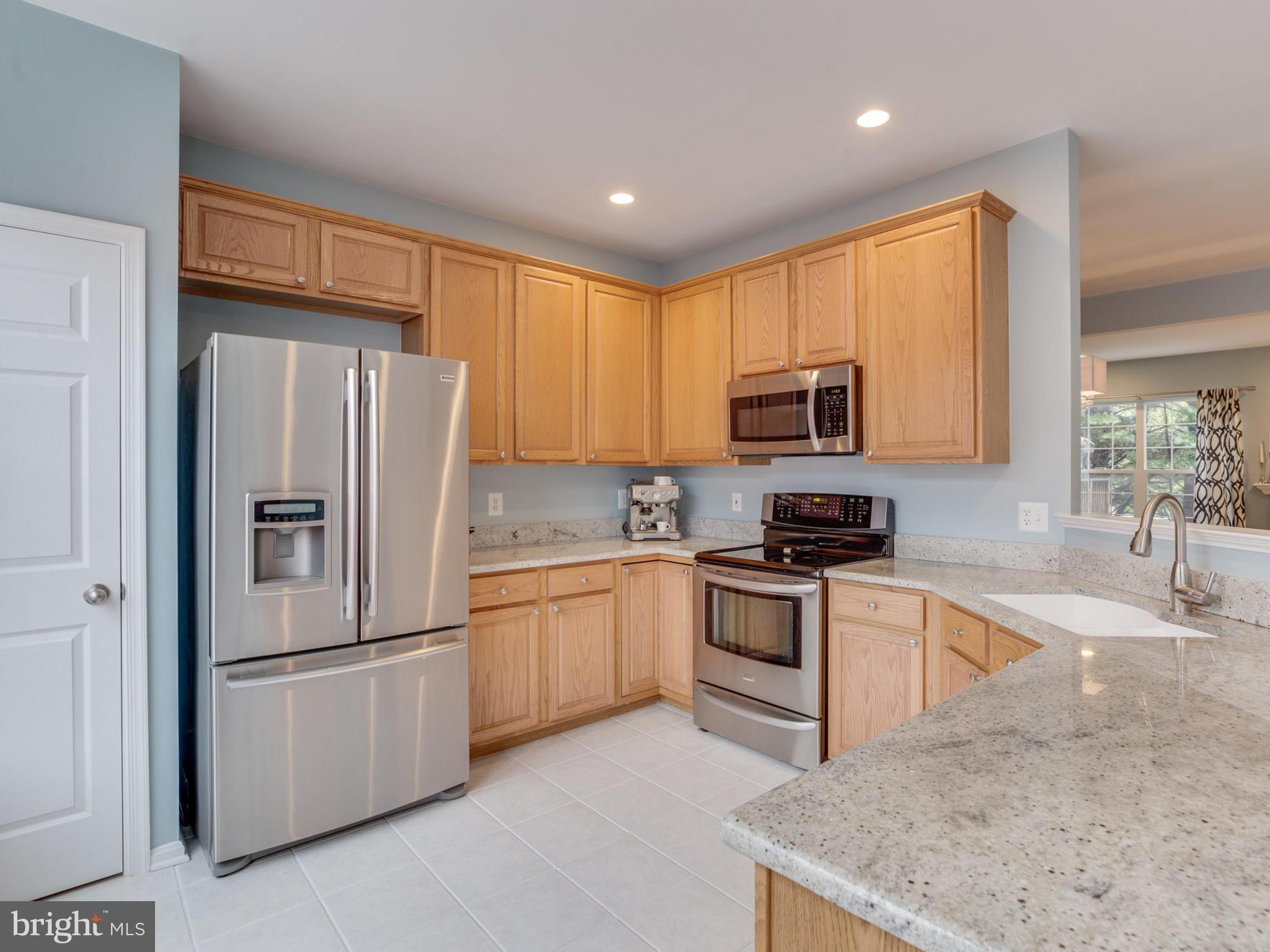 2829 Roesh Way Vienna, VA 22181 - Photo 7 of 30 Kitchen