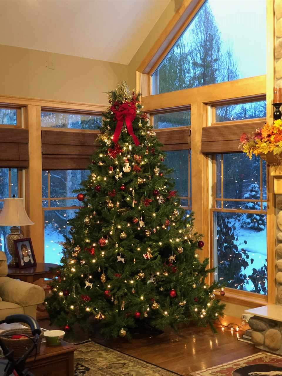 541 West Traverse Lake Road Maple City, MI 49664 - Photo 16 of 46 1879262-15.JPG