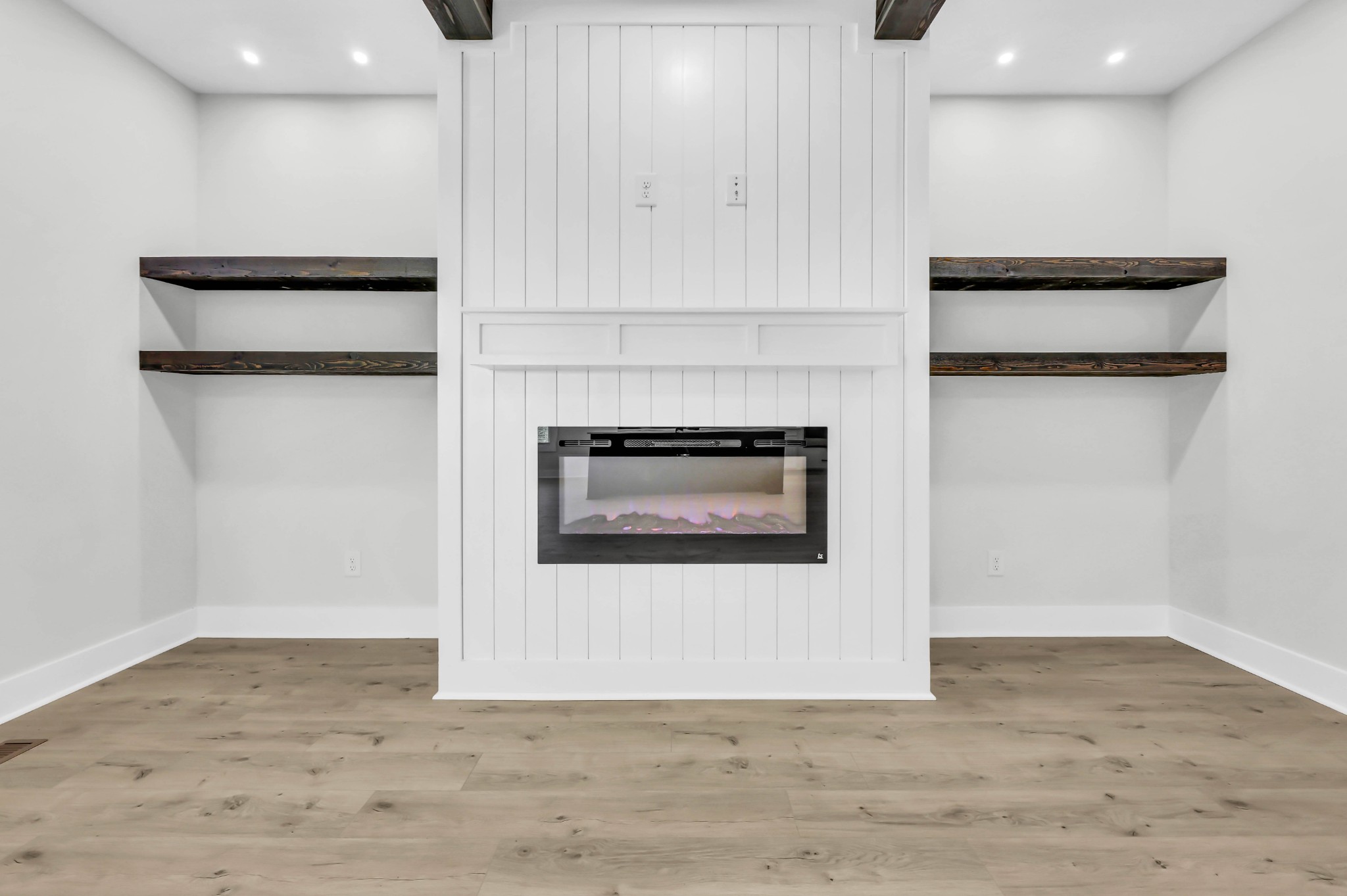 1725 Powell Road Clarksville, TN 37043 - Photo 11 of 48 Gallery Image 11