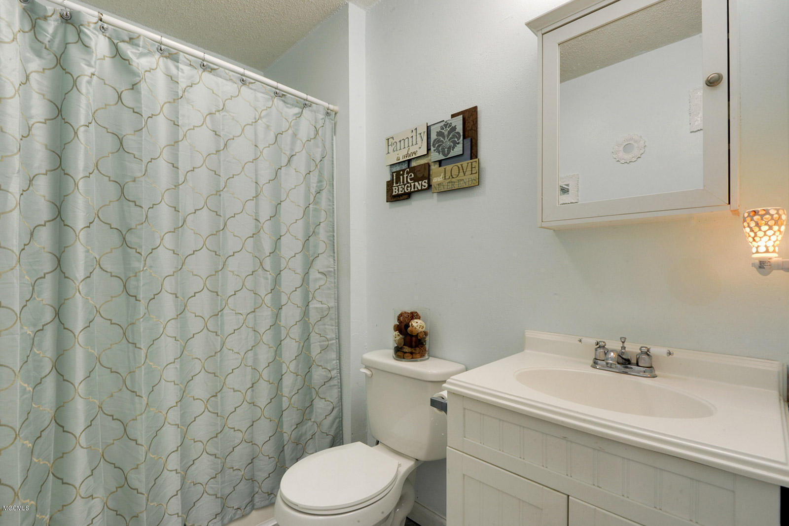 6505 Shawnee Street Kiln, MS 39556 - Photo 9 of 15 009_1600x1067_mls