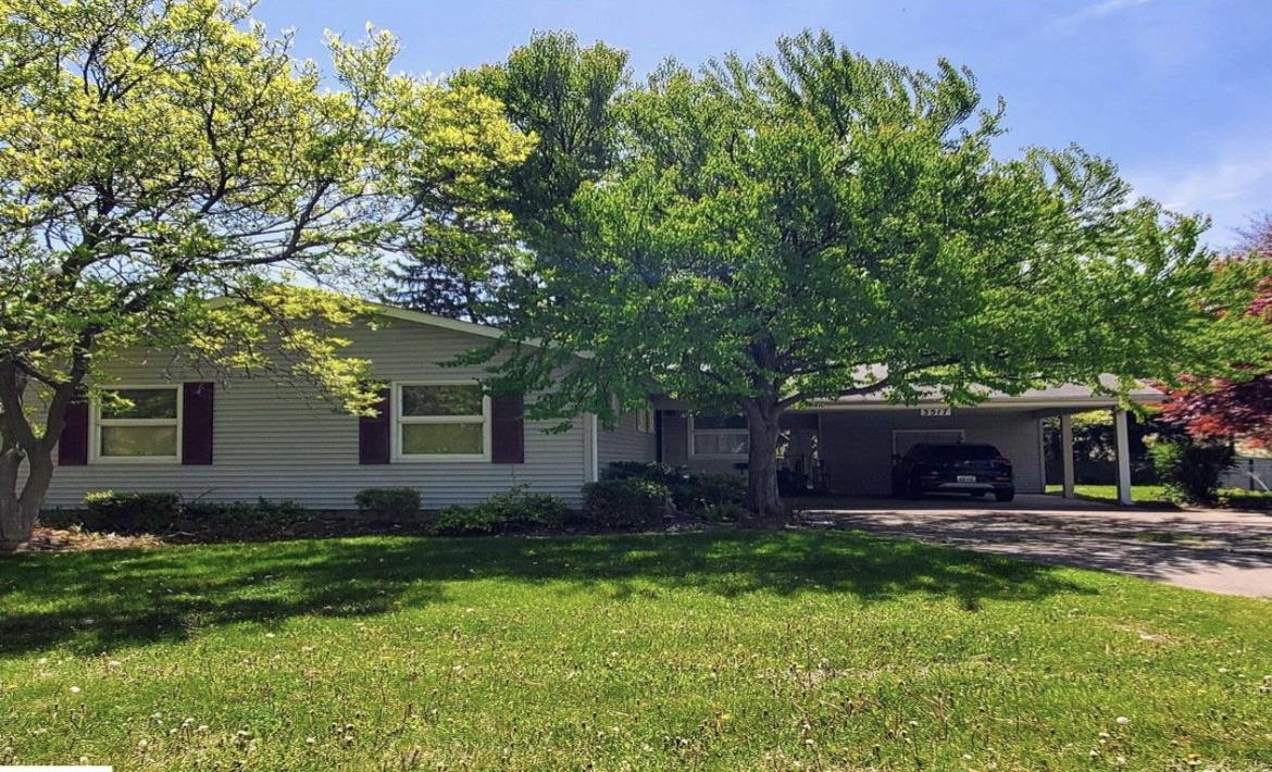 3517 Miller Road Flint, MI 48503 - Photo 1 of 28 50116082.JPG