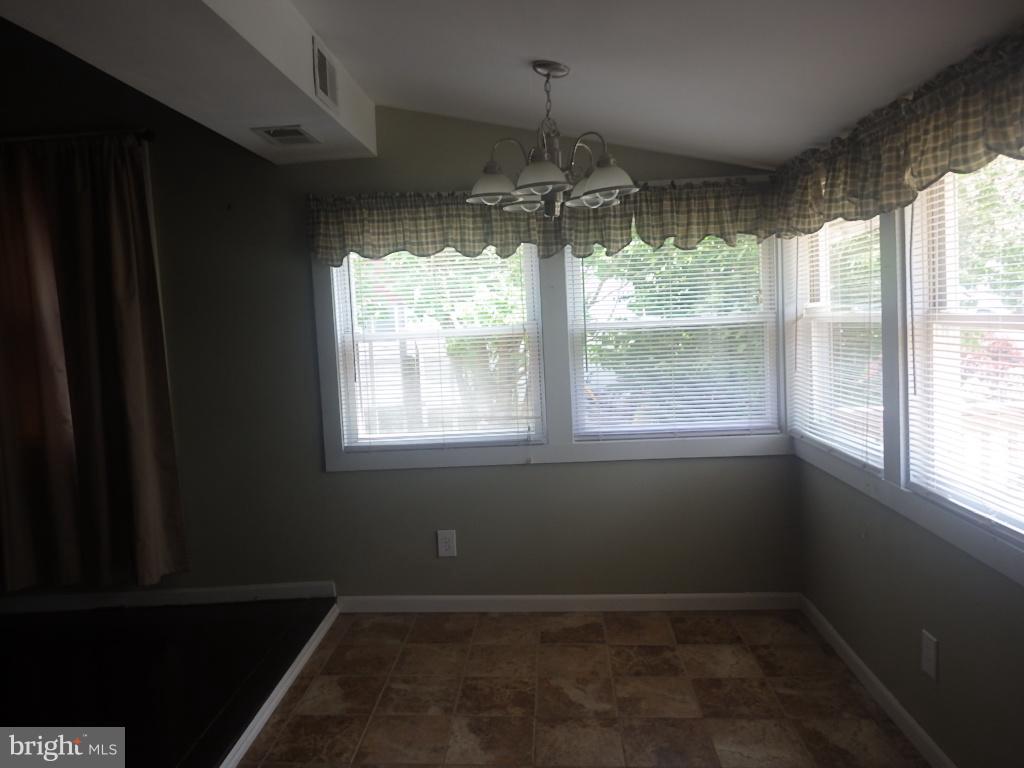 1514 Lincoln Road Shady Side, MD 20764 - Photo 3 of 10 Dining Room