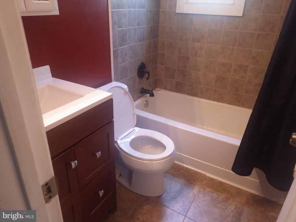 1514 Lincoln Road Shady Side, MD 20764 - Photo 6 of 10 Bath