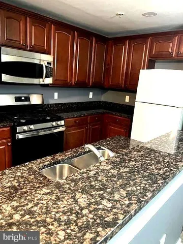 $369,995 | 923 Pine Forest Lane, Unit 2011, Upper Marlboro, MD 20774