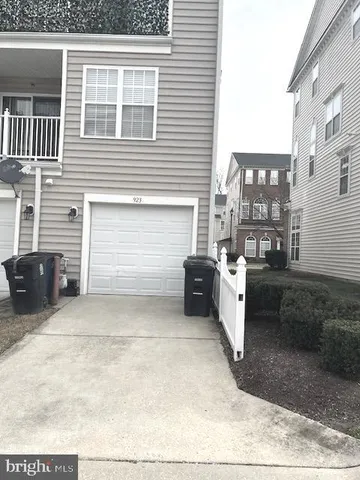 $369,995 | 923 Pine Forest Lane, Unit 2011, Upper Marlboro, MD 20774