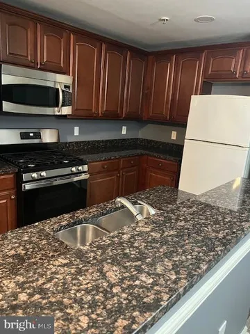 $369,995 | 923 Pine Forest Lane, Unit 2011, Upper Marlboro, MD 20774