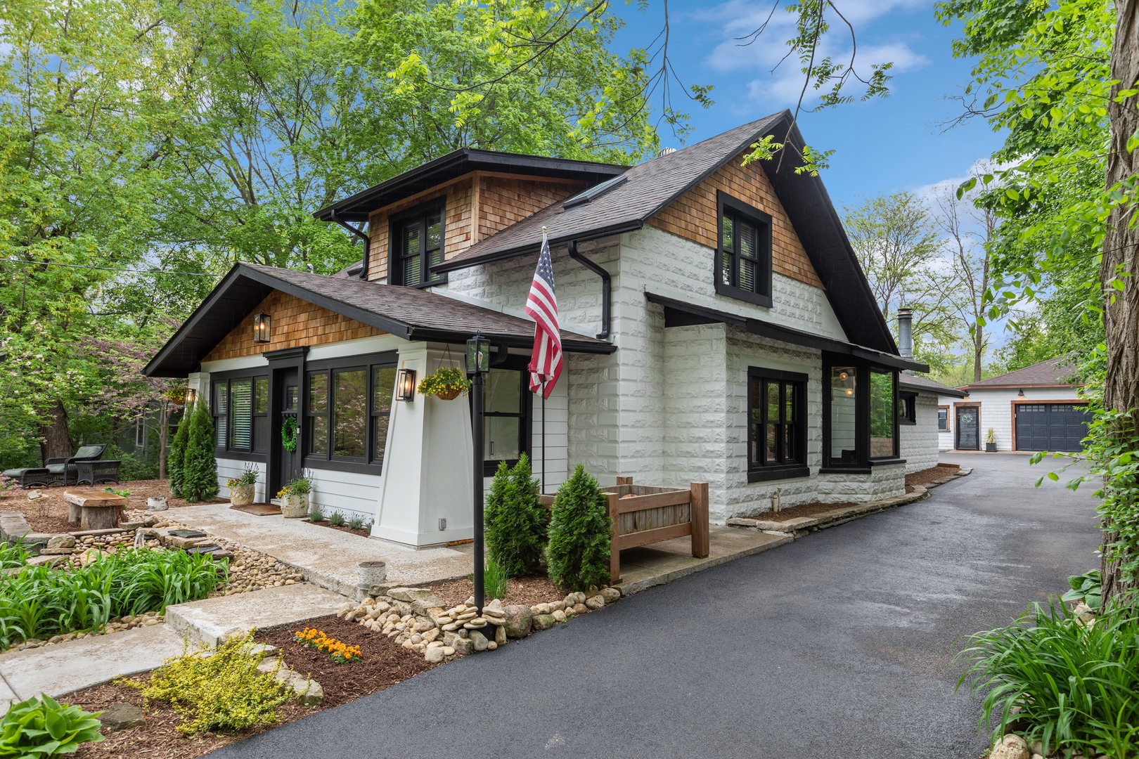 112 Beachway Drive Fox River Grove, IL 60021 - Photo 3 of 37 a front view of a house with yard
