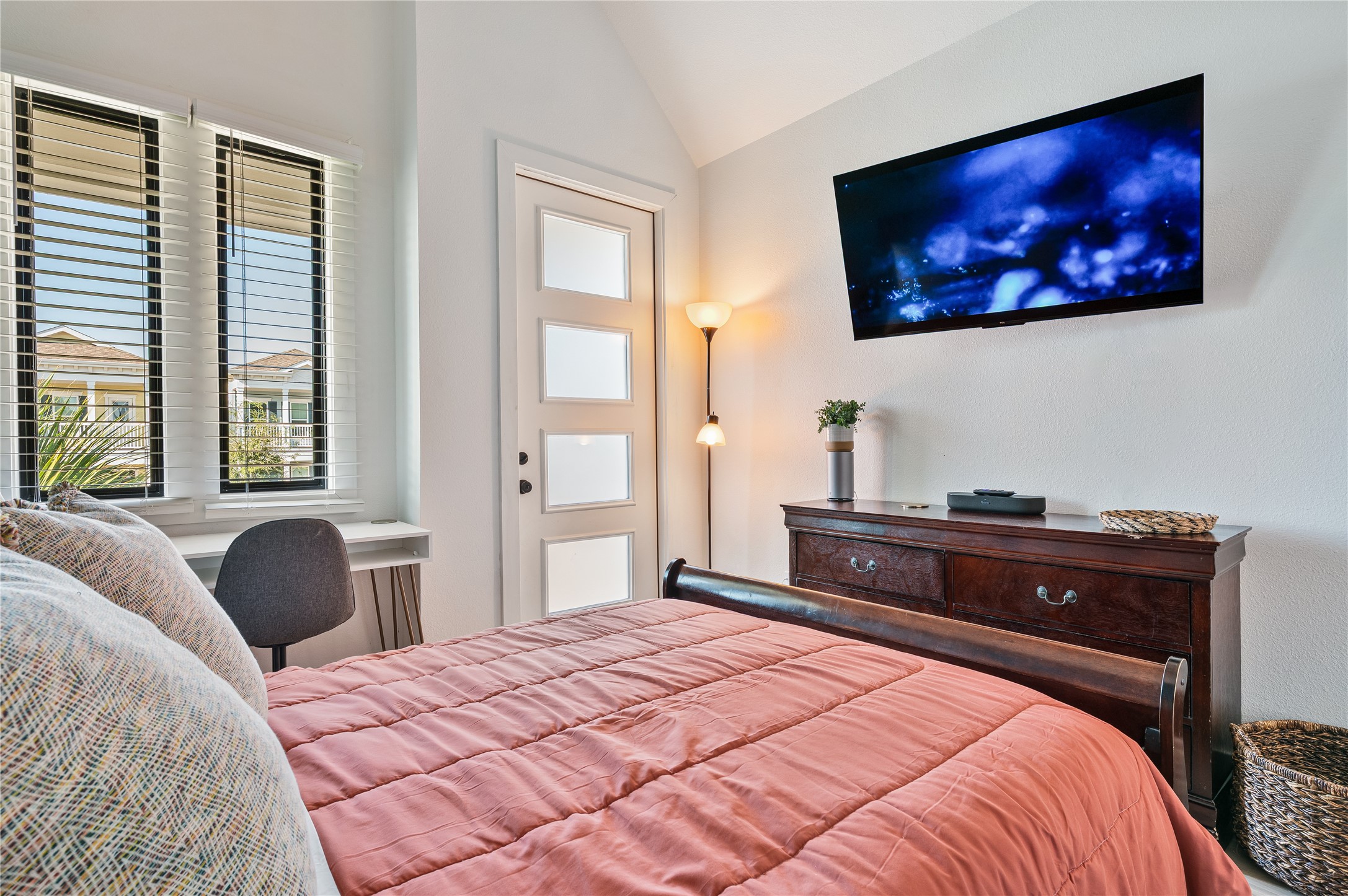 3817 Avenue R Galveston, TX 77550 - Photo 14 of 35 a bedroom with a bed and a painting on the wall