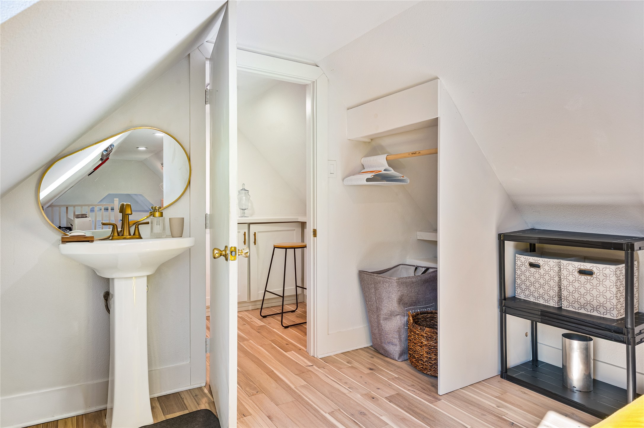 3817 Avenue R Galveston, TX 77550 - Photo 25 of 35 a view of a hallway with wooden floor and furniture