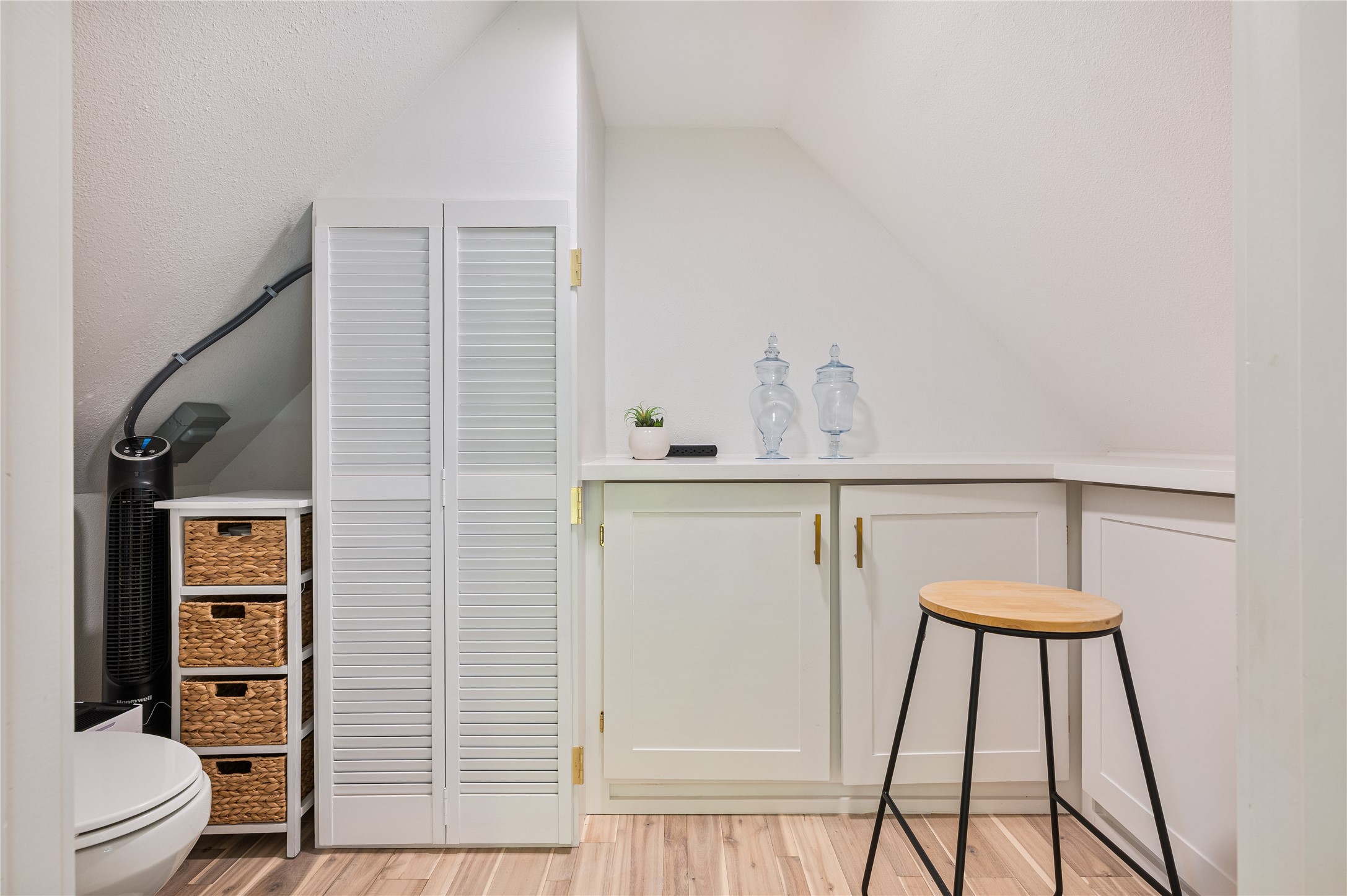 3817 Avenue R Galveston, TX 77550 - Photo 26 of 35 a bathroom with a sink a toilet and shower