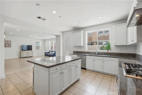 $8,900 | 1647 North Santa Anita Avenue, Arcadia, CA 91006