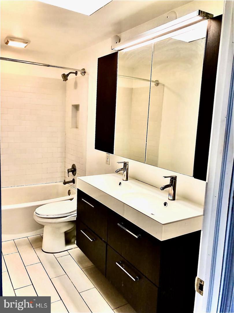 3134 Morning Glory Road Philadelphia, PA 19154 - Photo 15 of 21 Gallery Image 15