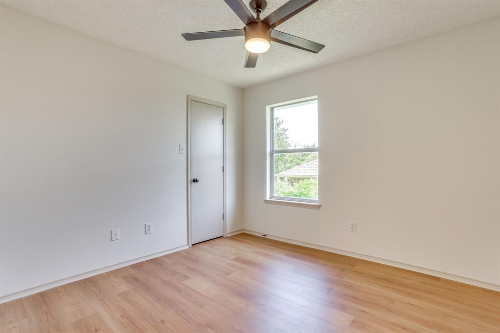 912 Blue Ridge Drive Burleson, TX 76028 - Photo 22 of 32