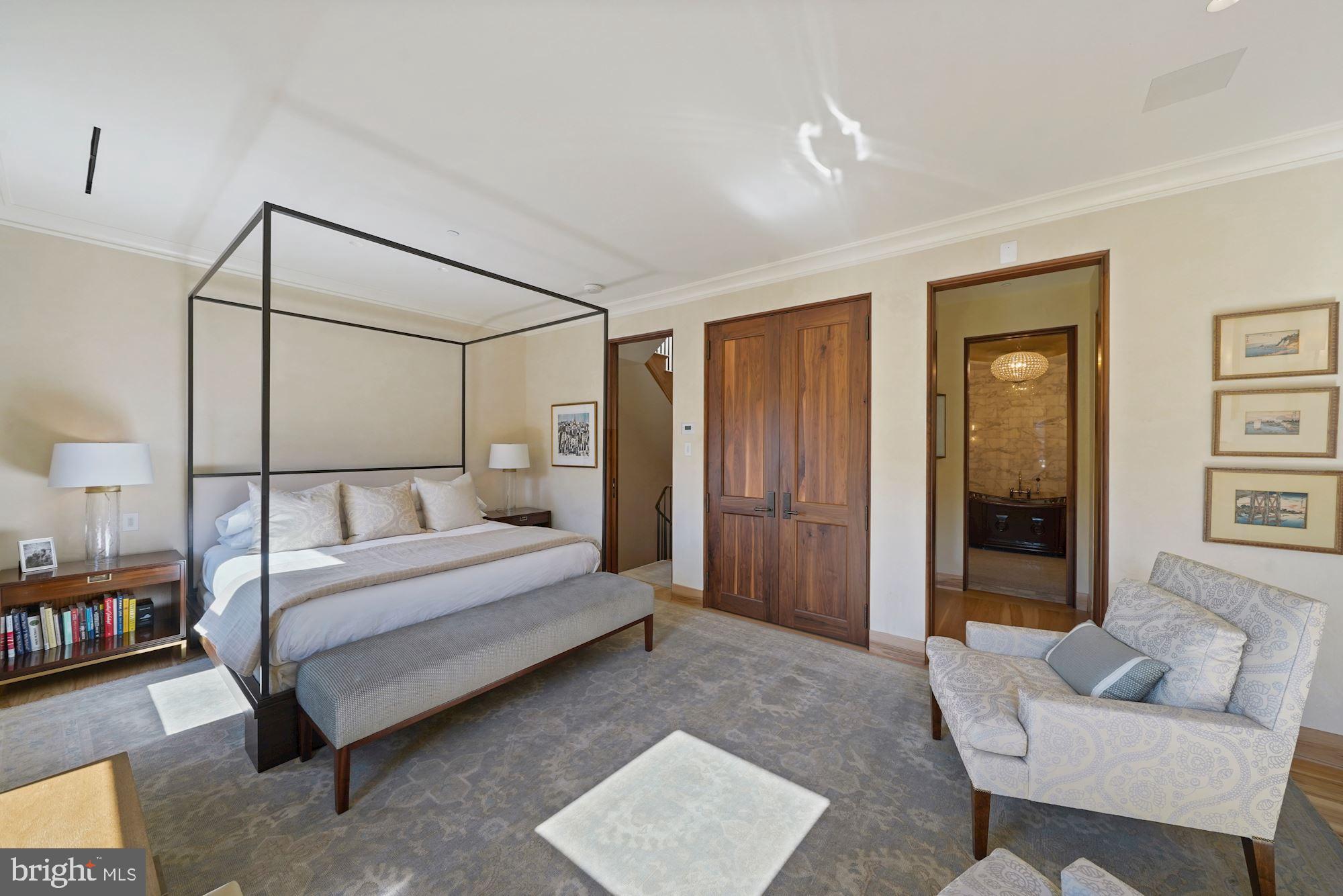 1711 S Street Northwest Washington, DC 20009 - Photo 31 of 50 Master Bedroom w/double closets +Walk-In