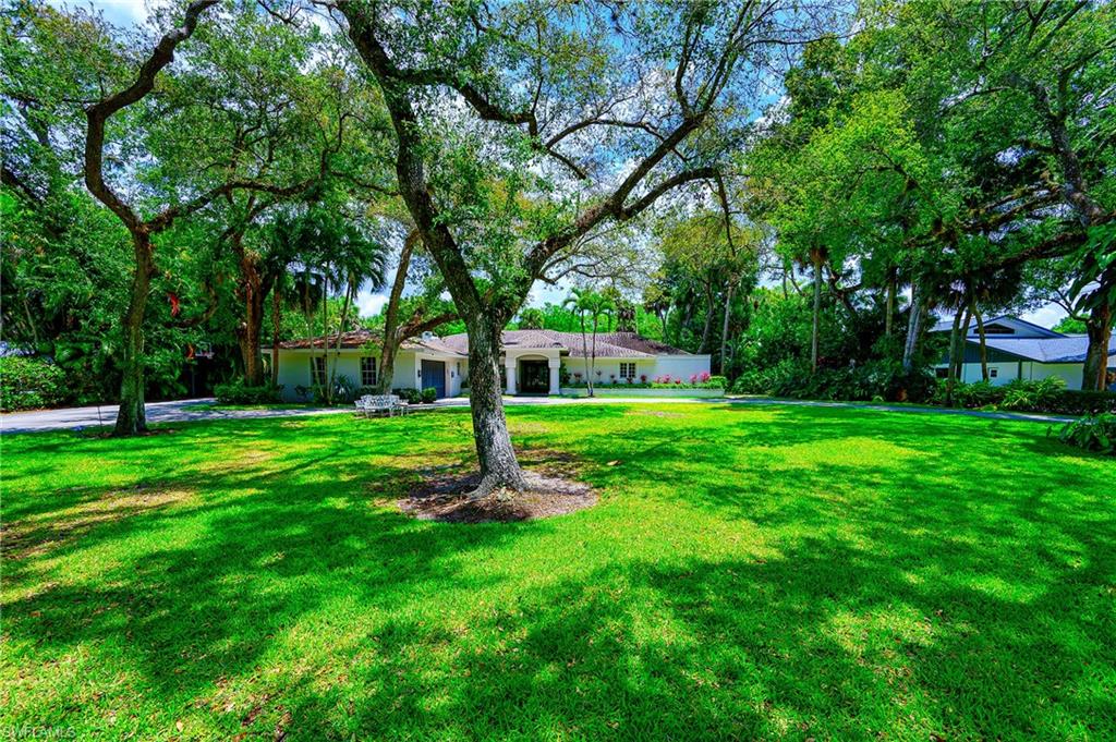 2760 70th Street Southwest Naples, FL 34105 - Photo 15 of 46