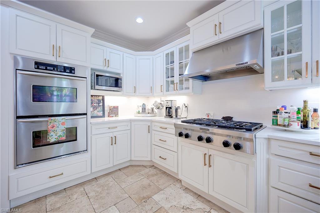 2760 70th Street Southwest Naples, FL 34105 - Photo 4 of 46