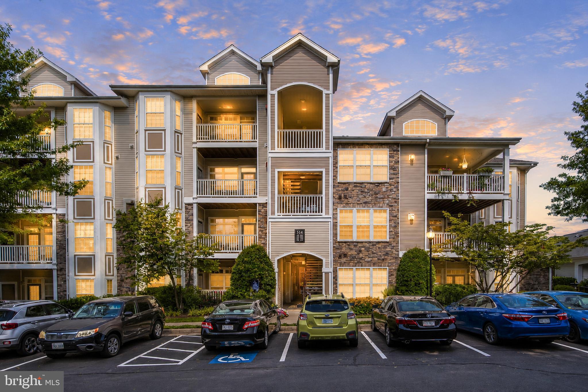 514 Sunset View Terrace Southeast, Unit 207 Leesburg, VA 20175 - Photo 1 of 51