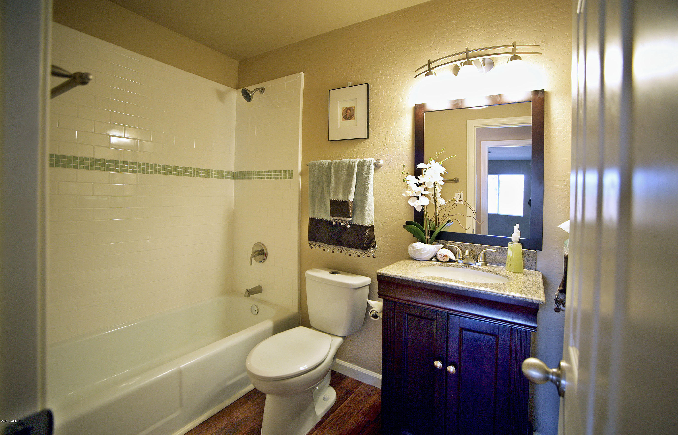 1418 East Royal Palm Road Phoenix, AZ 85020 - Photo 13 of 19 Bathroom_1_MLS