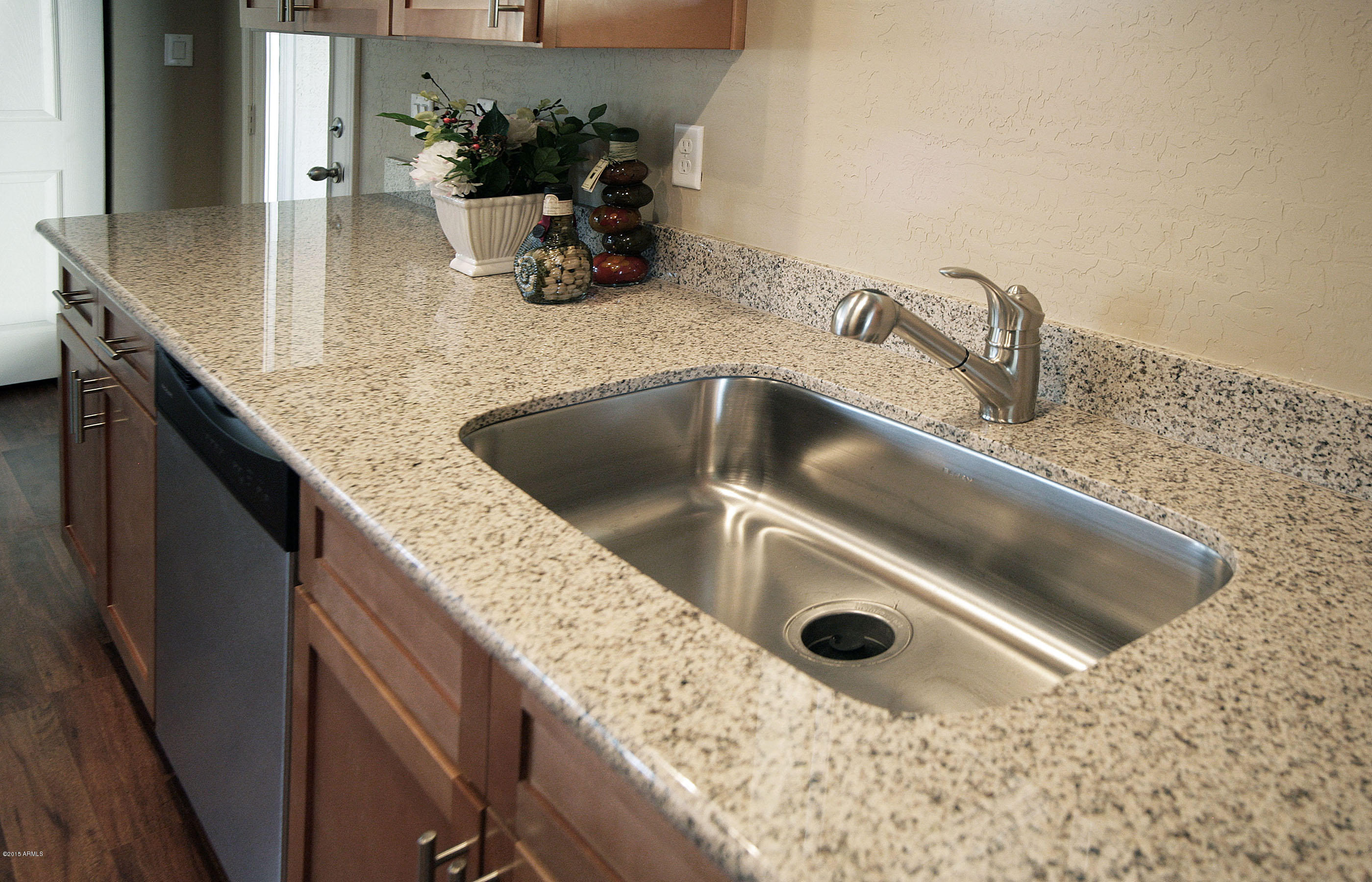 1418 East Royal Palm Road Phoenix, AZ 85020 - Photo 6 of 19 detail_3_MLS