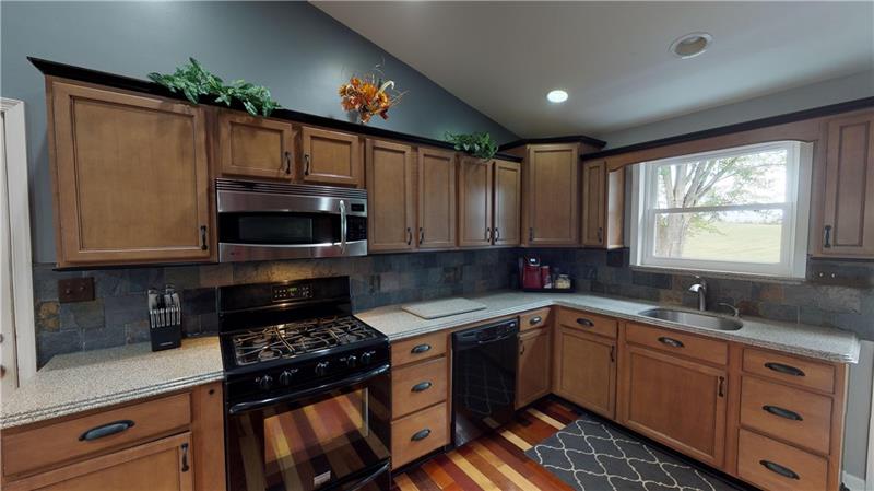208 Mecklem Road New Brighton, PA 15066 - Photo 6 of 25 Kitchen