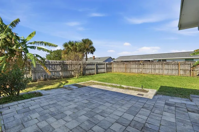 $359,000 | 25 Dolphin Avenue, Ormond Beach, FL 32176
