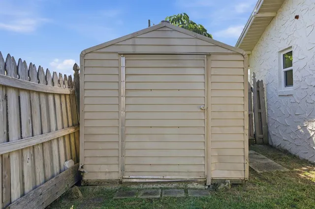 $359,000 | 25 Dolphin Avenue, Ormond Beach, FL 32176