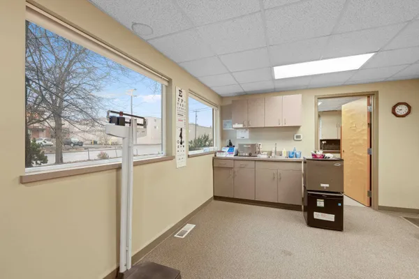 $9,995 | 107 East Holland Avenue, Spokane, WA 99218