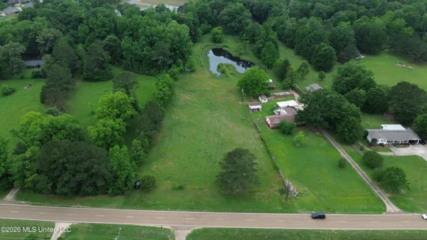 $325,000 | 3160 Louis Wilson Drive, Brandon, MS 39042