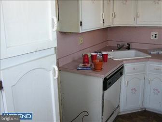 17 West Lynbrook Road Collingdale, PA 19023 - Photo 5 of 5 Kitchen