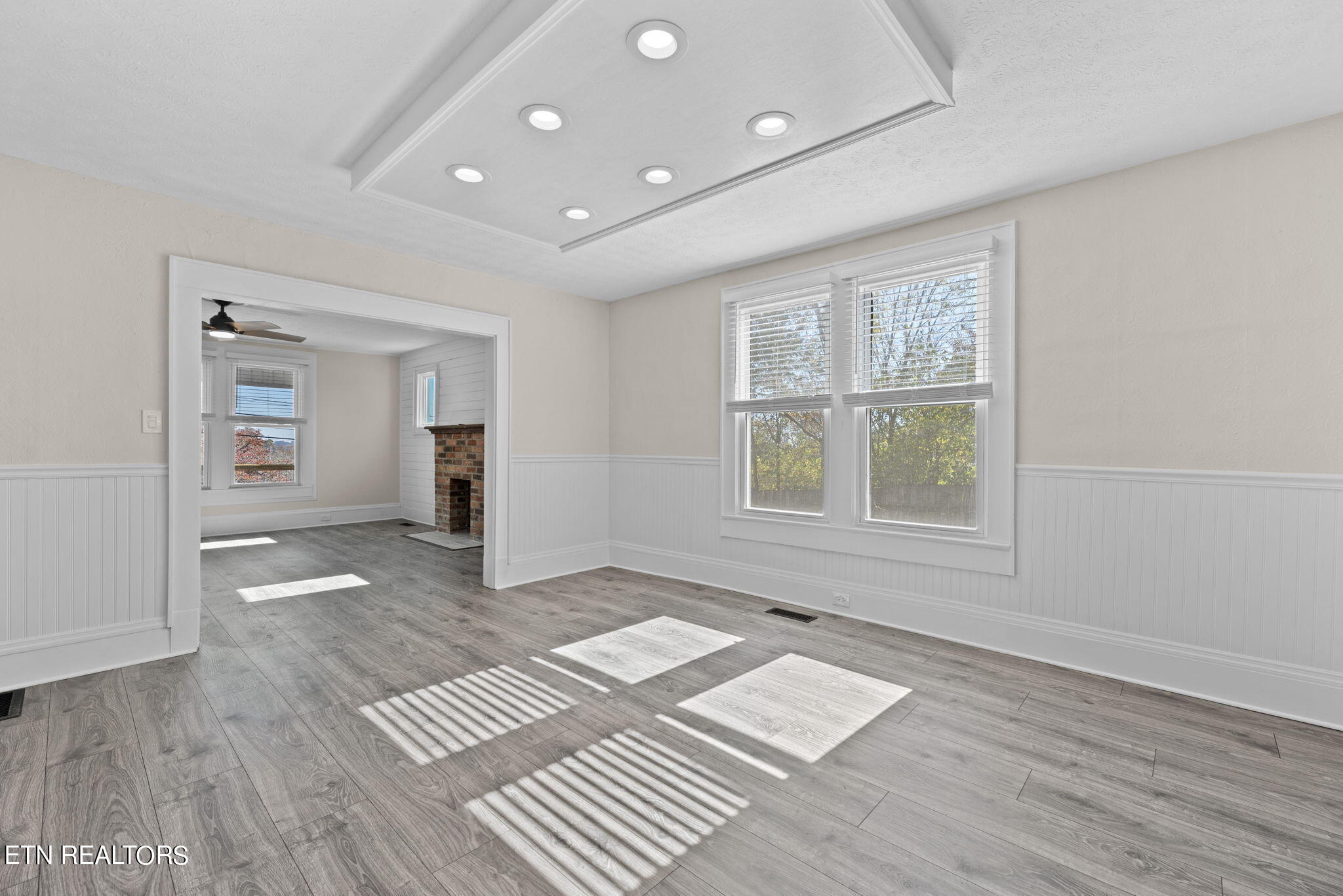 806 Gresham Road Knoxville, TN 37918 - Photo 11 of 29 11-web-or-mls-Grshm806 (24)