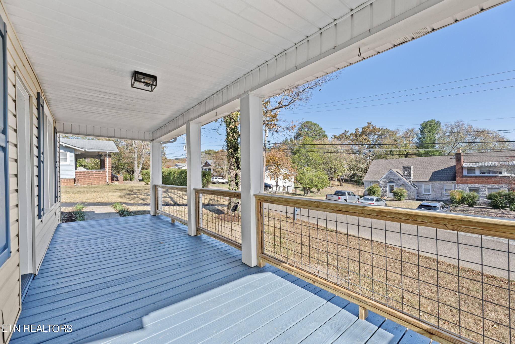 806 Gresham Road Knoxville, TN 37918 - Photo 4 of 29 4-web-or-mls-Grshm806 (60)