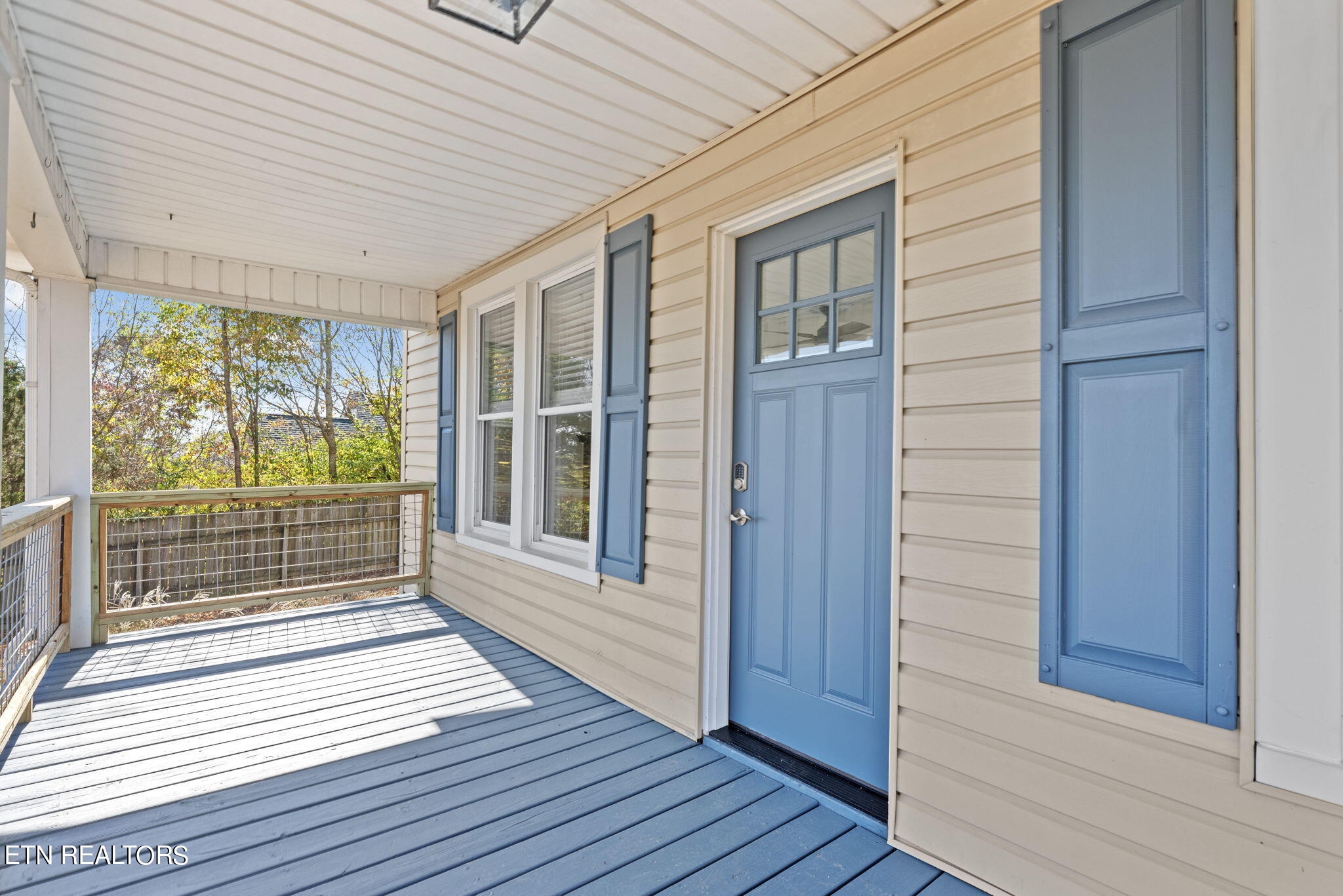 806 Gresham Road Knoxville, TN 37918 - Photo 5 of 29 5-web-or-mls-Grshm806 (57)