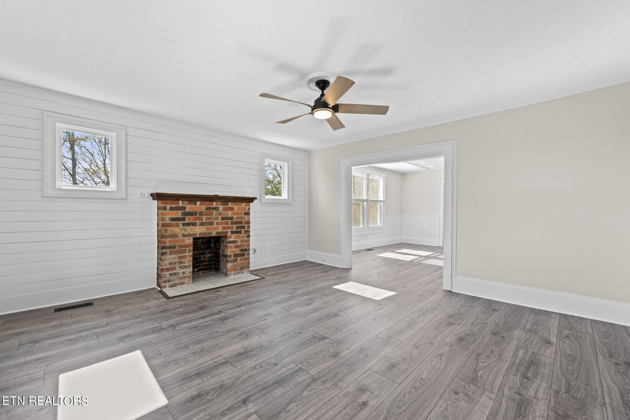 806 Gresham Road Knoxville, TN 37918 - Photo 7 of 29 7-web-or-mls-Grshm806 (3)