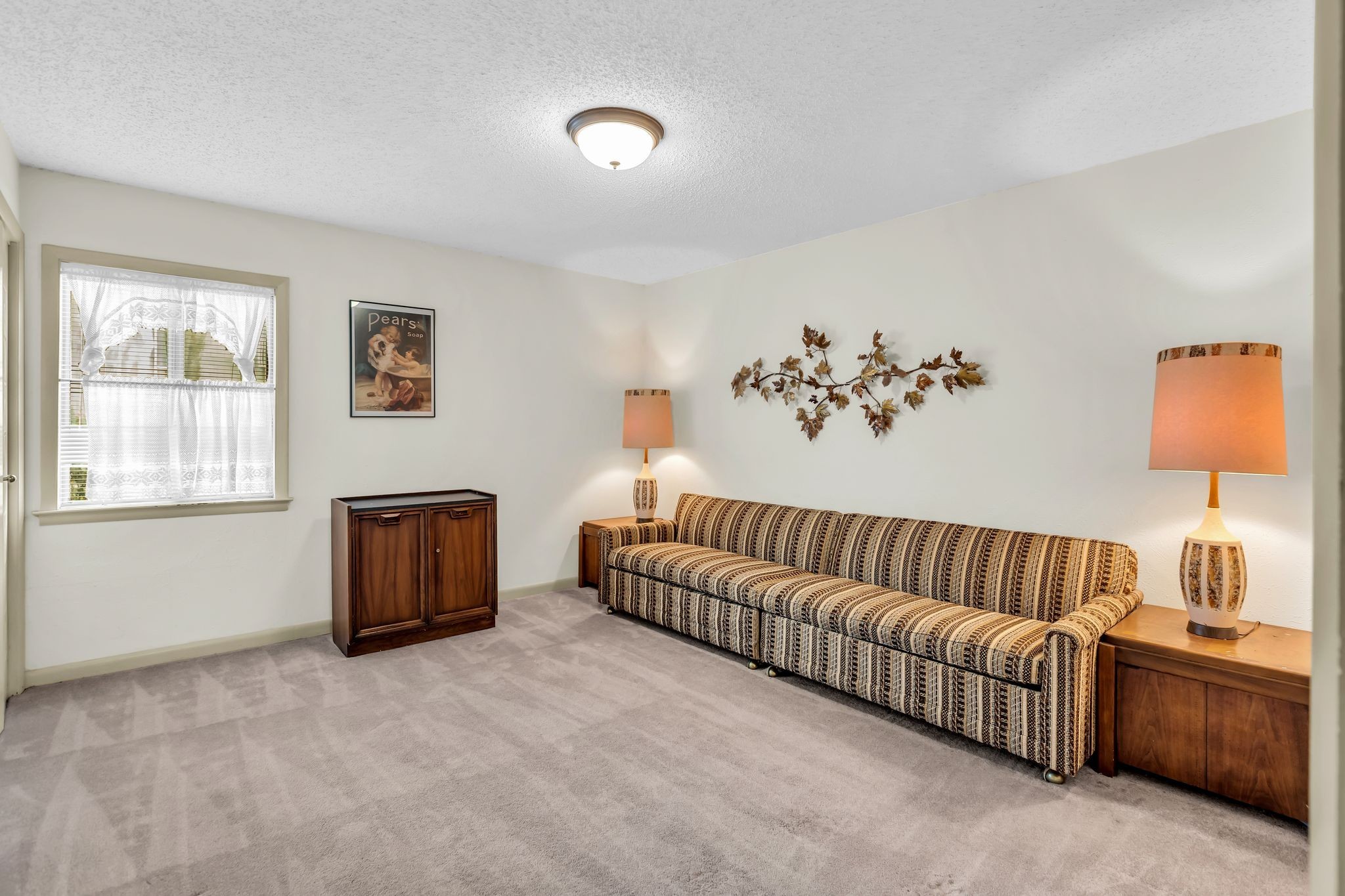 21 Vaughns Gap Road, Unit A22 Nashville, TN 37205 - Photo 16 of 28 a living room with furniture