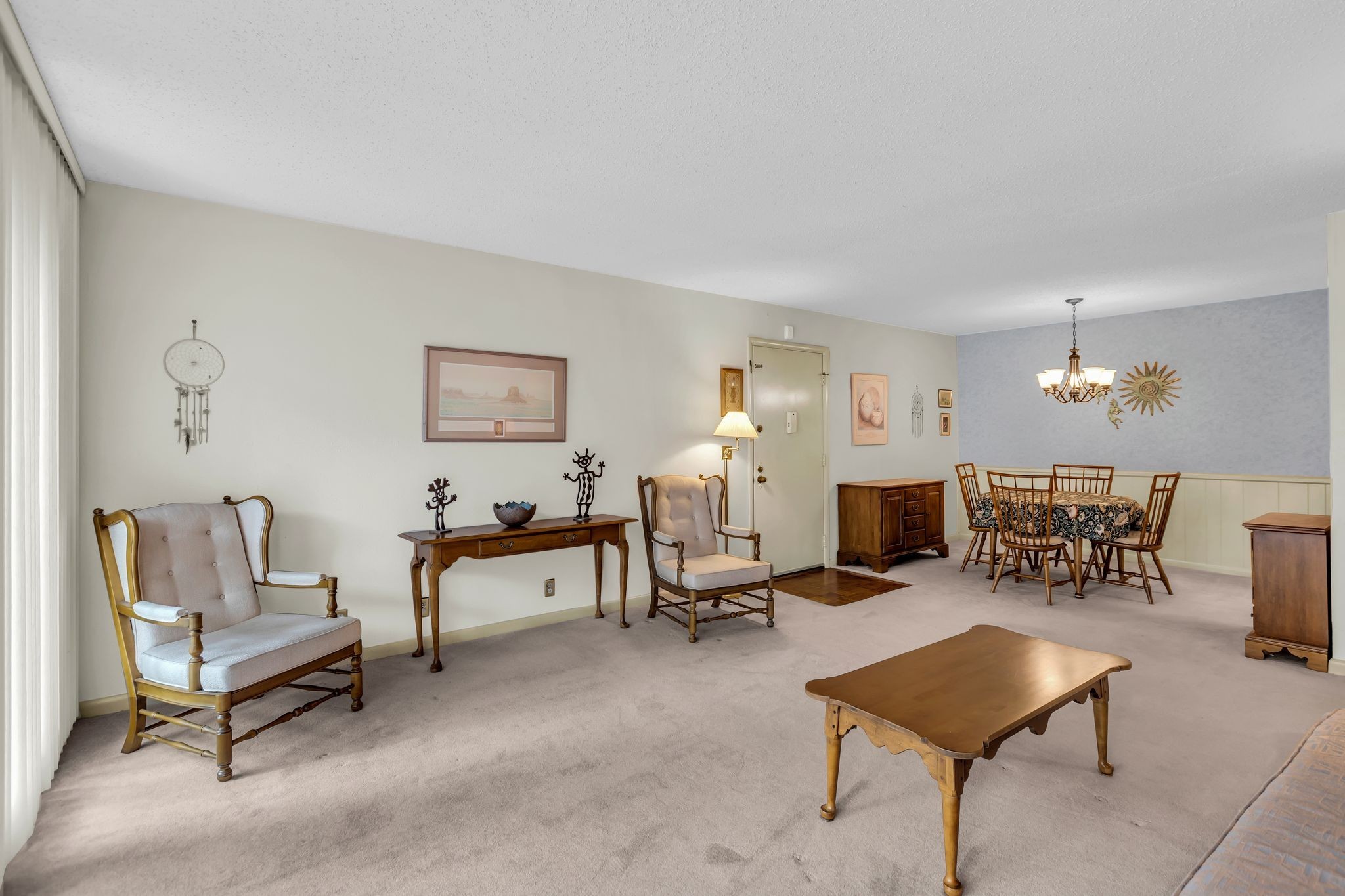 21 Vaughns Gap Road, Unit A22 Nashville, TN 37205 - Photo 5 of 28 a living room with furniture and a piano table