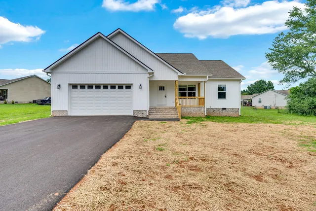 $329,900 | 288 Westwood Drive, Sparta, TN 38583