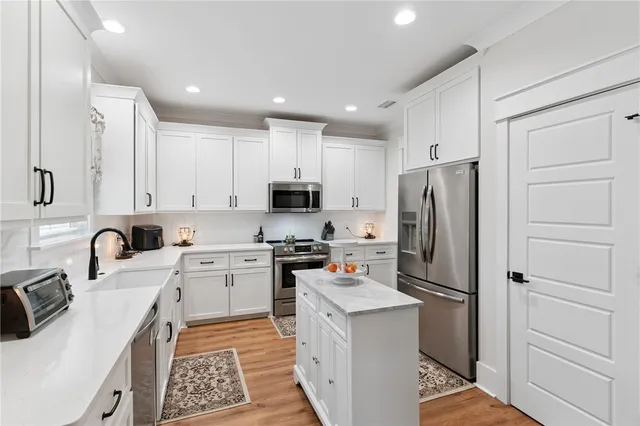 $750,000 | 1093 Captains Cv Way, St. Simons Island, GA 31522