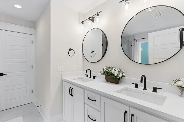 $750,000 | 1093 Captains Cv Way, St. Simons Island, GA 31522