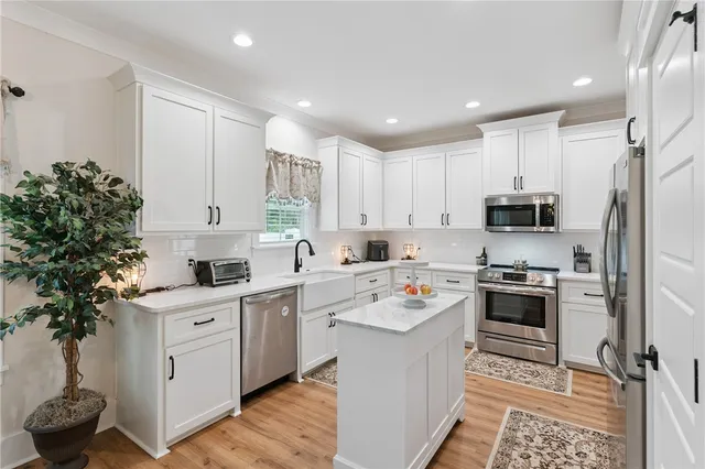 $750,000 | 1093 Captains Cv Way, St. Simons Island, GA 31522