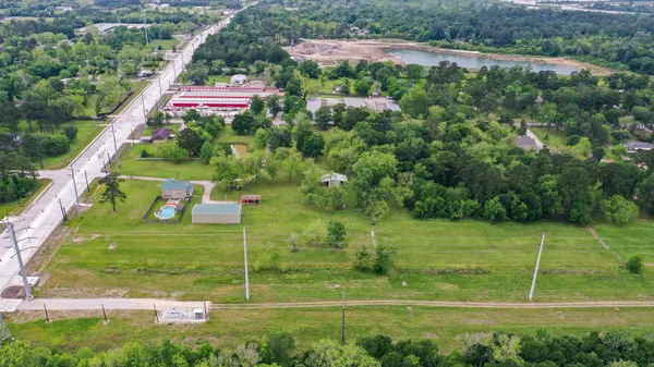 $1,660,000 | 2222 North Main Street, Highlands, TX 77562