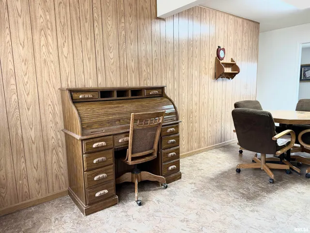 $169,900 | 711 Daly Drive, Jacksonville, IL 62650