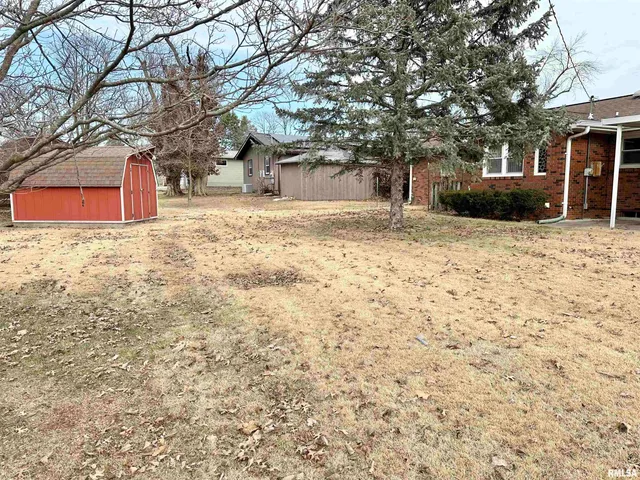 $169,900 | 711 Daly Drive, Jacksonville, IL 62650