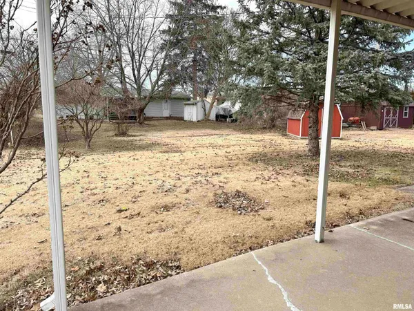 $159,900 | 711 Daly Drive, Jacksonville, IL 62650