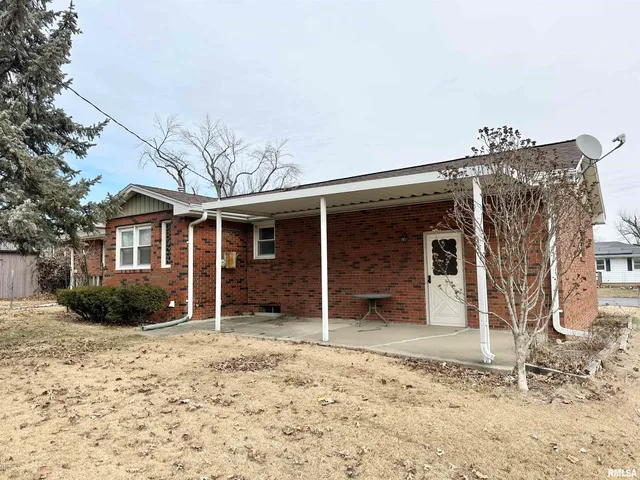 $169,900 | 711 Daly Drive, Jacksonville, IL 62650