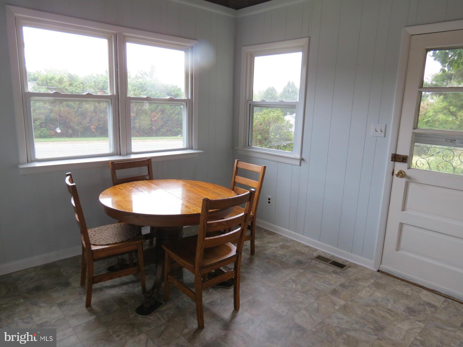 4702 Ridge Road Mount Airy, MD 21771 - Photo 12 of 27 Family Room