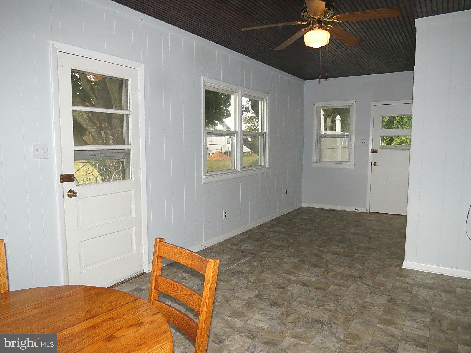 4702 Ridge Road Mount Airy, MD 21771 - Photo 14 of 27 Family Room