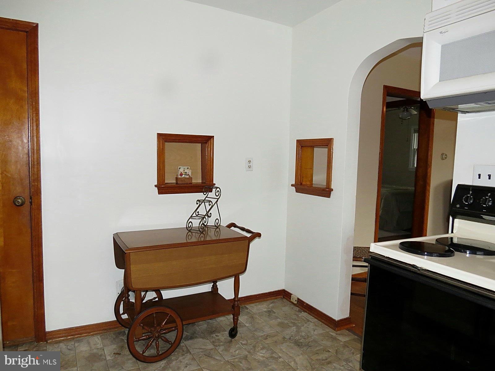 4702 Ridge Road Mount Airy, MD 21771 - Photo 7 of 27 Kitchen